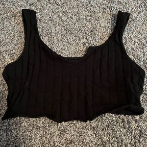 Black cropped tank top